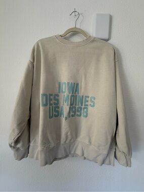 Zara Beige Crewneck Sweatshirt with Teal Graphic